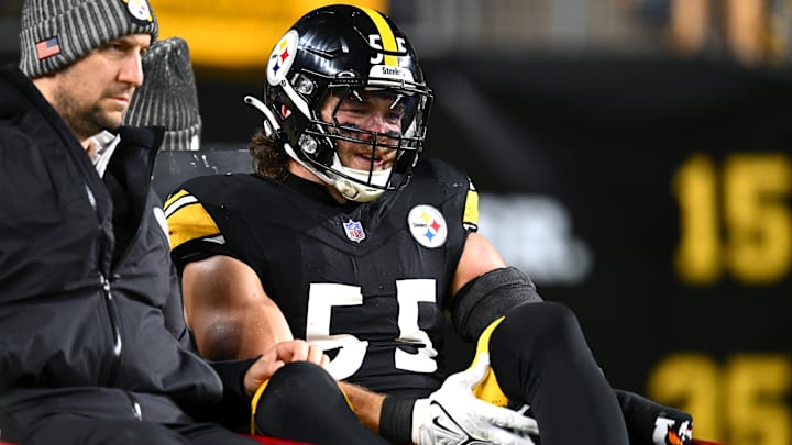 Tennessee Titans v Pittsburgh Steelers