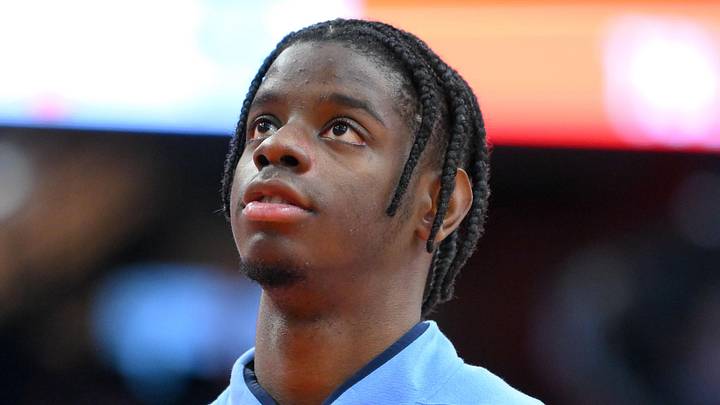 Feb 21, 2026; Syracuse, New York, USA; North Carolina Tar Heels forward Caleb Wilson (8) looks on prior to the game against the Syracuse Orange at the JMA Wireless Dome. Mandatory Credit: Rich Barnes-Imagn Images Feb 21, 2026; Syracuse, New York, USA; North Carolina Tar Heels forward Caleb Wilson (8) looks on prior to the game against the Syracuse Orange at the JMA Wireless Dome. Mandatory Credit: Rich Barnes-Imagn Images