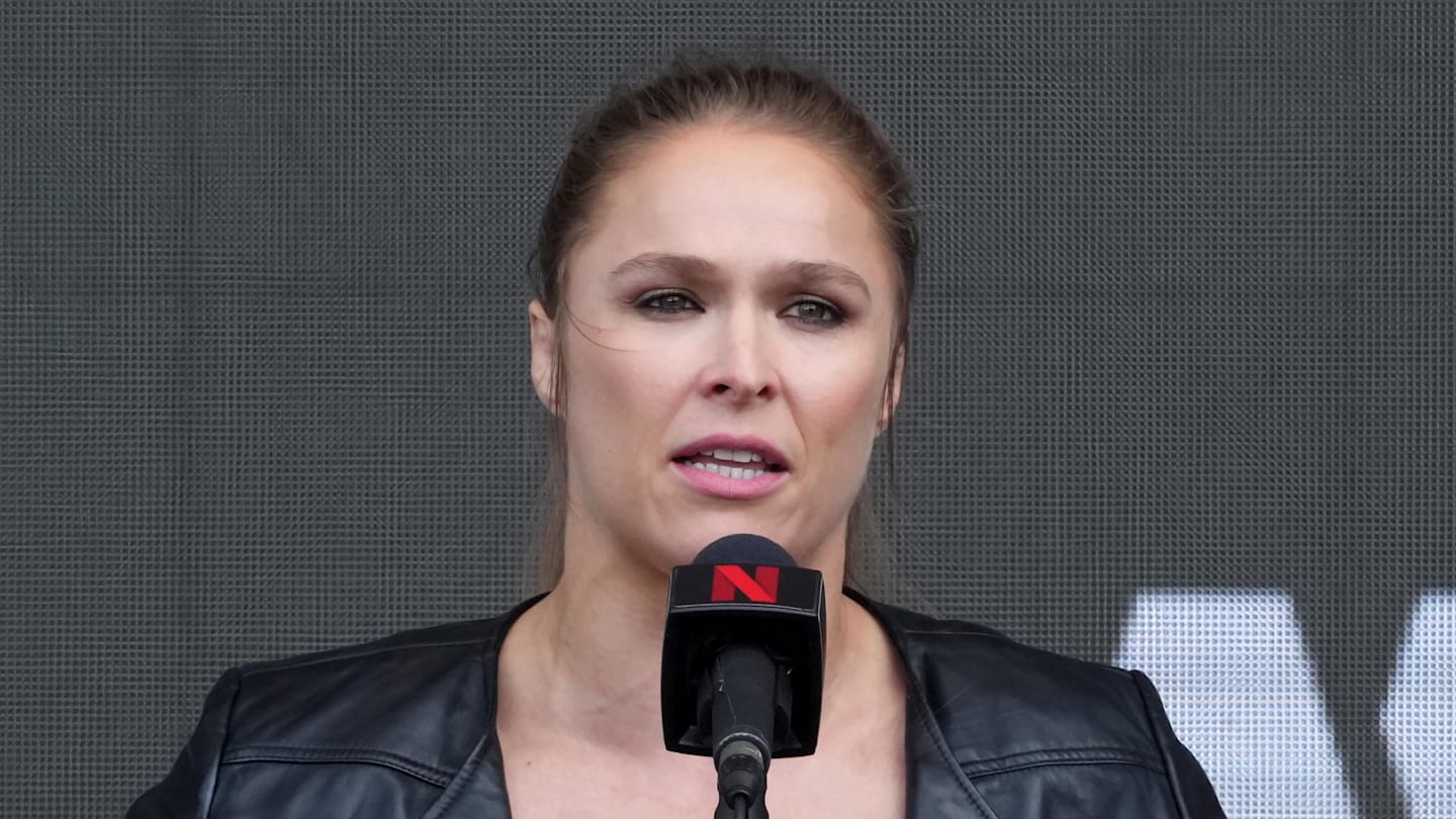 UFC Champ Fires Back at Ronda Rousey After Catching Stray in UFC Fighter Pay Rant