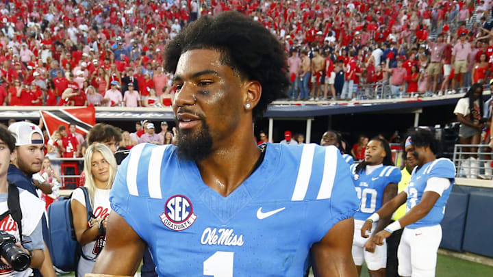 Mississippi Rebels wide receiver De'Zhaun Stribling (1)