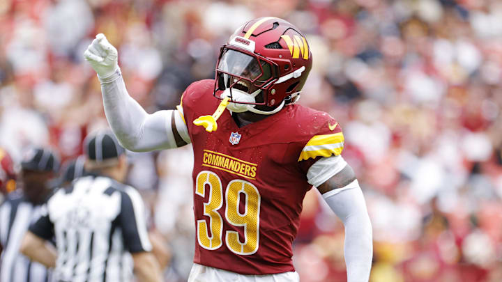 Sep 21, 2025; Landover, Maryland, USA; Washington Commanders safety Jeremy Reaves (39) reacts after a play during the second half against the Las Vegas Raiders at Northwest Stadium. Mandatory Credit: Amber Searls-Imagn Images Sep 21, 2025; Landover, Maryland, USA; Washington Commanders safety Jeremy Reaves (39) reacts after a play during the second half against the Las Vegas Raiders at Northwest Stadium. Mandatory Credit: Amber Searls-Imagn Images