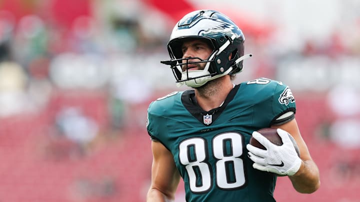 Sep 28, 2025; Tampa, Florida, USA; Philadelphia Eagles tight end Dallas Goedert (88) warms up on the field before the game against Tampa Bay Buccaneers at Raymond James Stadium. Mandatory Credit: Nathan Ray Seebeck-Imagn Images