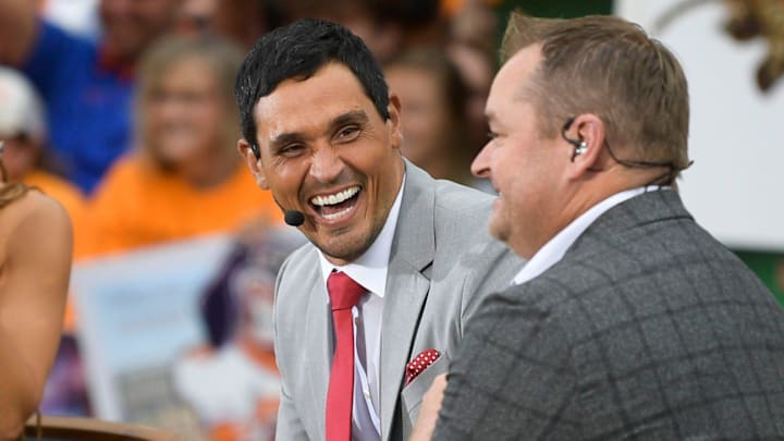 College football analyst David Pollack predicts a comfortable win for the Georgia Bulldogs over the Georgia Tech Yellow Jackets. College football analyst David Pollack predicts a comfortable win for the Georgia Bulldogs over the Georgia Tech Yellow Jackets.