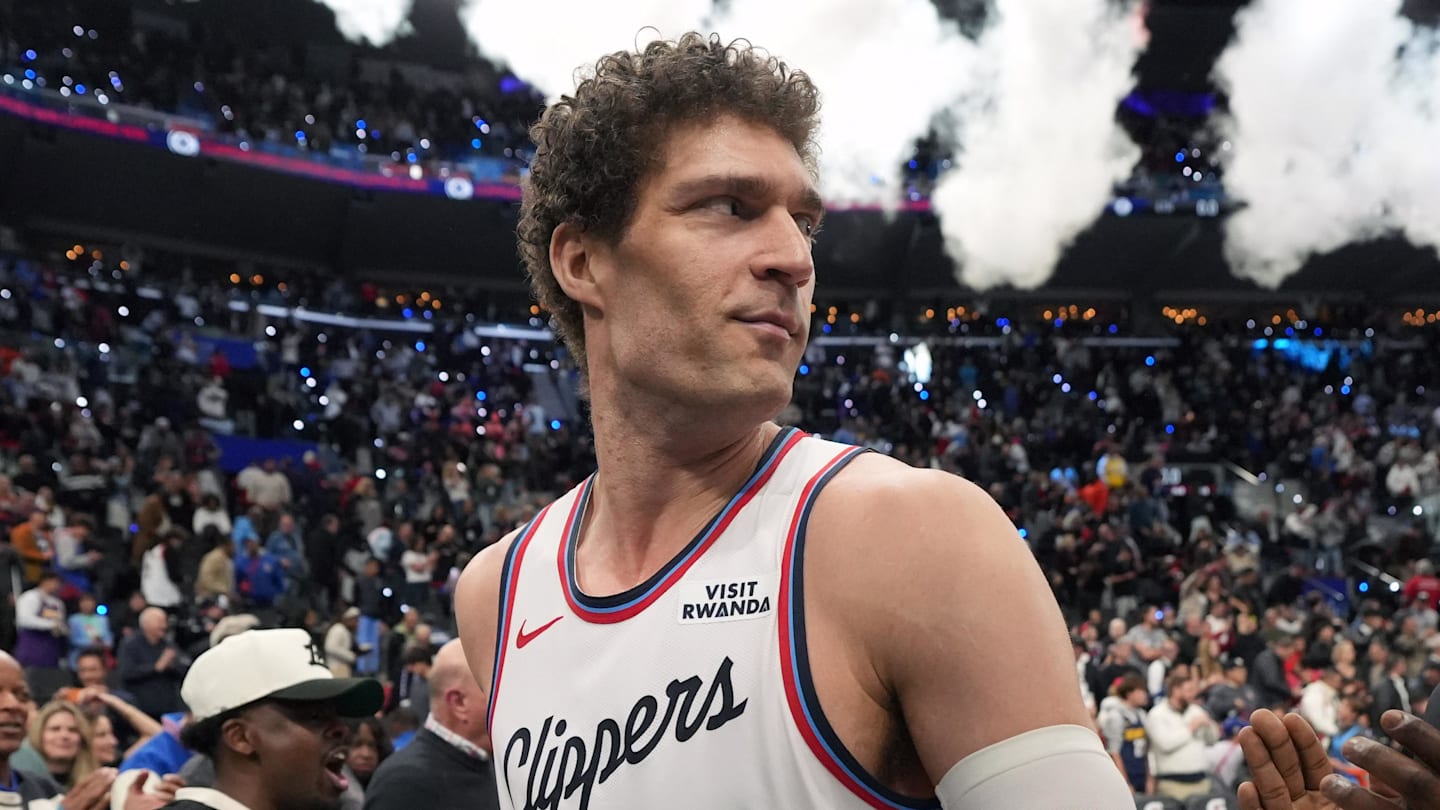 Brook Lopez May Be the Key to the Clippers Postseason