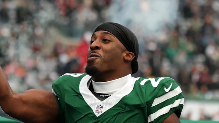 Nov 30, 2025; East Rutherford, New Jersey, USA; New York Jets running back Breece Hall (20) takes the field before the game against the Atlanta Falcons at MetLife Stadium. Mandatory Credit: Vincent Carchietta-Imagn Images