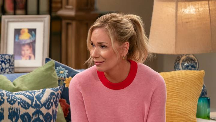 Leanne S2. (L to R) Celia Weston as Mamma Margaret and Leanne Morgan (Executive Producer) as Leanne in Episode #210 of Leanne S2