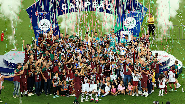 Técnico foi ovacionado pelo grupo de atletas do Tricolor