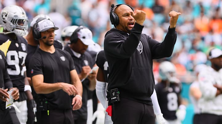 Nov 17, 2024; Miami Gardens, Florida, USA; Las Vegas Raiders head coach Antonio Pierce reacts from the sideline against the Miami Dolphins during the first quarter at Hard Rock Stadium. Mandatory Credit: Sam Navarro-Imagn Images Nov 17, 2024; Miami Gardens, Florida, USA; Las Vegas Raiders head coach Antonio Pierce reacts from the sideline against the Miami Dolphins during the first quarter at Hard Rock Stadium. Mandatory Credit: Sam Navarro-Imagn Images