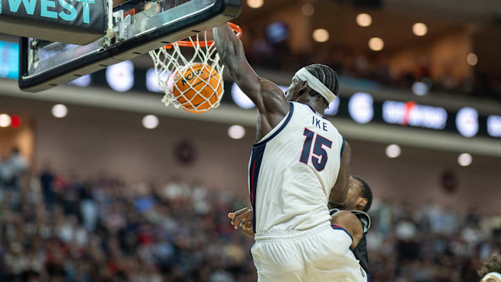 Gonzaga Bulldogs forward Graham Ike (15). Gonzaga Bulldogs forward Graham Ike (15).