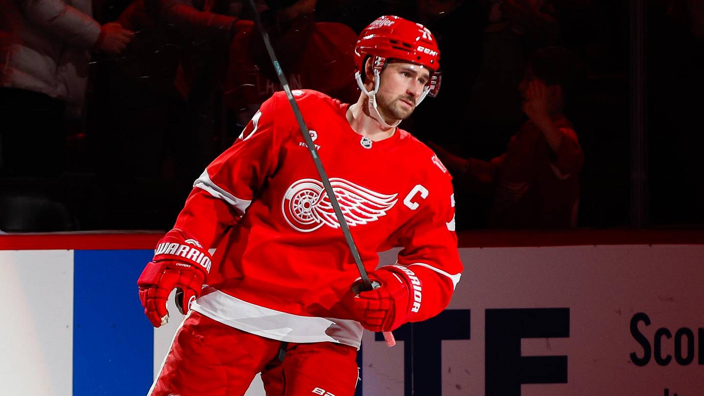 Dylan Larkin wants 3 teams but only 1 truly helps the Red Wings