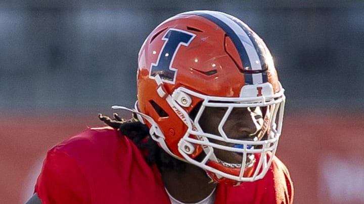 Jan 29, 2026; Mobile, AL, USA; American defensive lineman Gabe Jacas (52) of Illinois lines up during American Senior Bowl practice at Hancock Whitney Stadium. Mandatory Credit: Vasha Hunt-Imagn Images