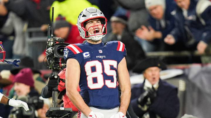 Jan 11, 2026; Foxborough, MA, USA; New England Patriots tight end Hunter Henry (85) celebrates after scoring a touchdown during the fourth quarter against the Los Angeles Chargers in an AFC Wild Card Round game at Gillette Stadium. Mandatory Credit: David Butler II-Imagn Images Jan 11, 2026; Foxborough, MA, USA; New England Patriots tight end Hunter Henry (85) celebrates after scoring a touchdown during the fourth quarter against the Los Angeles Chargers in an AFC Wild Card Round game at Gillette Stadium. Mandatory Credit: David Butler II-Imagn Images