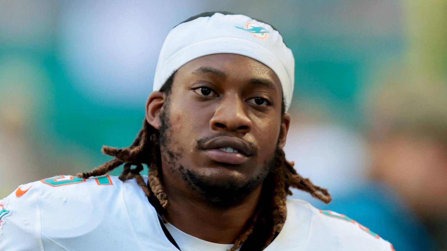 Abrupt rookie retirement all but cements one Dolphins player's 2026 role