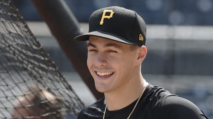 Aug 2, 2024; Pittsburgh, Pennsylvania, USA; Pittsburgh Pirates shortstop Konnor Griffin who was the ninth overall pick in first round of the 2024 First-Year Player Draft looks on at the batting cage before a game against the Arizona Diamondbacks at PNC Park. Mandatory Credit: Charles LeClaire-Imagn Images Aug 2, 2024; Pittsburgh, Pennsylvania, USA; Pittsburgh Pirates shortstop Konnor Griffin who was the ninth overall pick in first round of the 2024 First-Year Player Draft looks on at the batting cage before a game against the Arizona Diamondbacks at PNC Park. Mandatory Credit: Charles LeClaire-Imagn Images