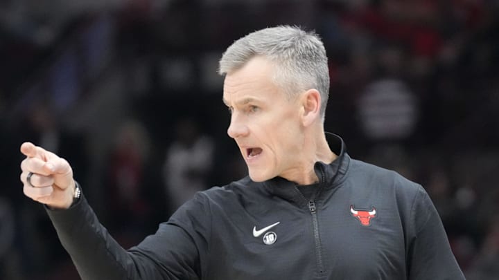 Apr 11, 2025; Chicago, Illinois, USA; Chicago Bulls head coach Billy Donovan gestures to his team against the Washington Wizards during the first quarter at United Center. Mandatory Credit: David Banks-Imagn Images