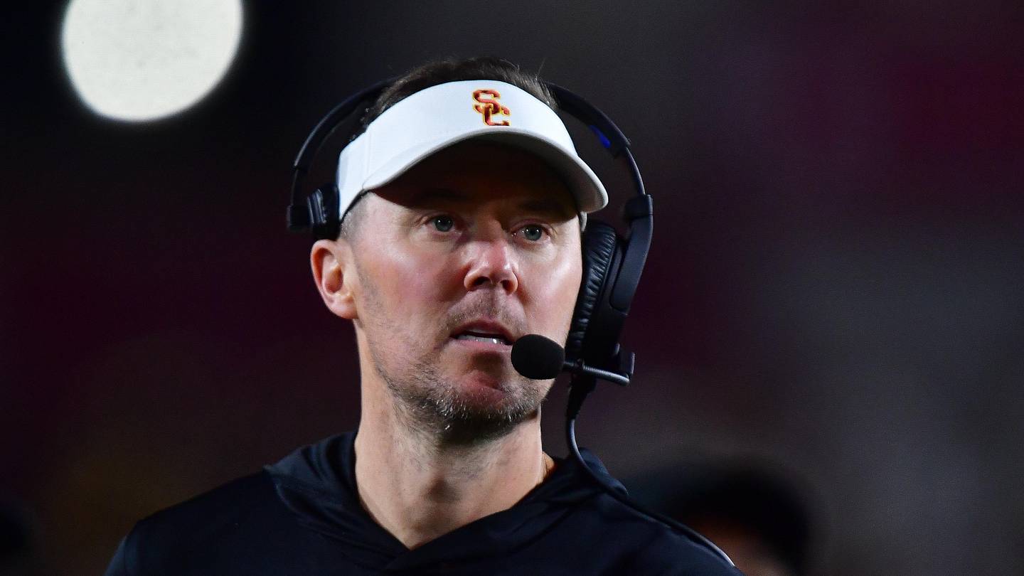 Three Key Coaching Matchups for USC Trojans' Lincoln Riley