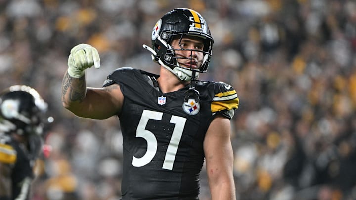 Oct 6, 2024; Pittsburgh, Pennsylvania, USA; Pittsburgh Steelers linebacker Nick Herbig (51) lines up against the Dallas Cowboys during the second half at Acrisure Stadium. Mandatory Credit: Barry Reeger-Imagn Images





