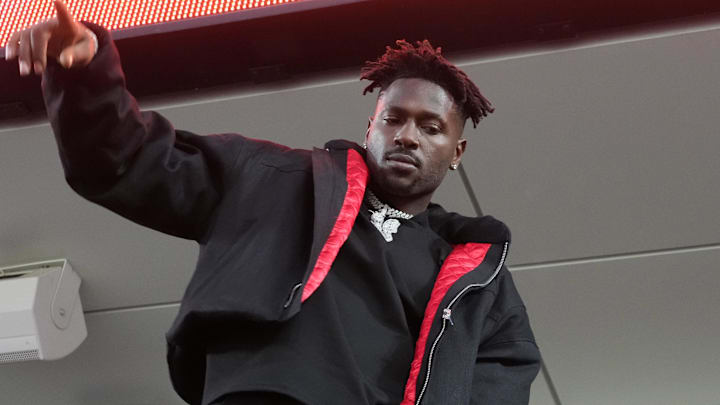 Feb 13, 2022; Inglewood, California, USA; NFL free agent Antonio Brown attends in the third quarter in Super Bowl LVI at SoFi Stadium. Mandatory Credit: Kirby Lee-Imagn Images