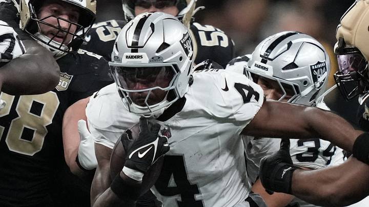 Sep 27, 2026; New Orleans, Louisiana, USA; Las Vegas Raiders running back Mike Washington Jr. (4) runs with the ball in the second half against the New Orleans Saints at Caesars Superdome. Mandatory Credit: Matthew Hinton-Imagn Images Sep 27, 2026; New Orleans, Louisiana, USA; Las Vegas Raiders running back Mike Washington Jr. (4) runs with the ball in the second half against the New Orleans Saints at Caesars Superdome. Mandatory Credit: Matthew Hinton-Imagn Images