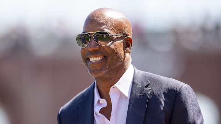 Sep 15, 2024; San Francisco, California, USA; San Francisco Giants legend Barry Bonds smiles before the MLB game between the San Diego Padres and San Francisco Giants at Oracle Park. Mandatory Credit: Bob Kupbens-Imagn Images Sep 15, 2024; San Francisco, California, USA; San Francisco Giants legend Barry Bonds smiles before the MLB game between the San Diego Padres and San Francisco Giants at Oracle Park. Mandatory Credit: Bob Kupbens-Imagn Images