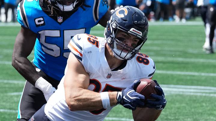 Sep 13, 2026; Charlotte, North Carolina, USA;  Chicago Bears tight end Cole Kmet (85) catches the ball for a touchdown in the second quarter against the Carolina Panthersat Bank of America Stadium.  Mandatory Credit: Jim Dedmon-Imagn Images