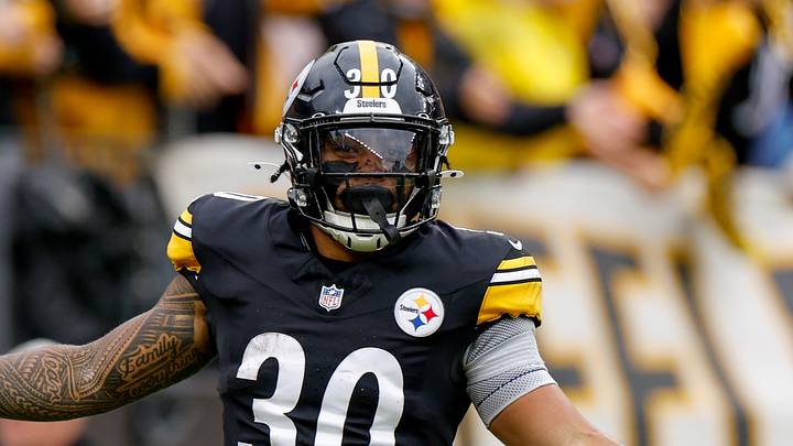Pittsburgh Steelers running back Jaylen Warren Pittsburgh Steelers running back Jaylen Warren