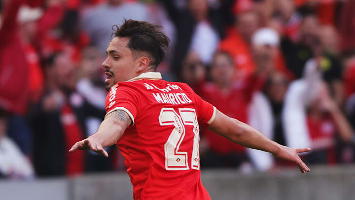 No Beira-Rio, Mauricio foi destaque no duelo final da regular campanha do Internacional nesta Série A 
