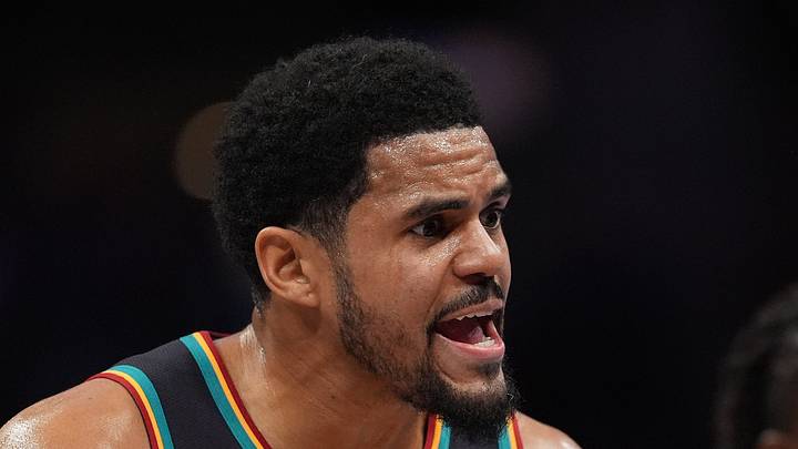 Apr 10, 2026; Charlotte, North Carolina, USA; Detroit Pistons forward Tobias Harris (12) reacts after a play against the Charlotte Hornets during first quarter at Spectrum Center. Mandatory Credit: Jim Dedmon-Imagn Images Apr 10, 2026; Charlotte, North Carolina, USA; Detroit Pistons forward Tobias Harris (12) reacts after a play against the Charlotte Hornets during first quarter at Spectrum Center. Mandatory Credit: Jim Dedmon-Imagn Images