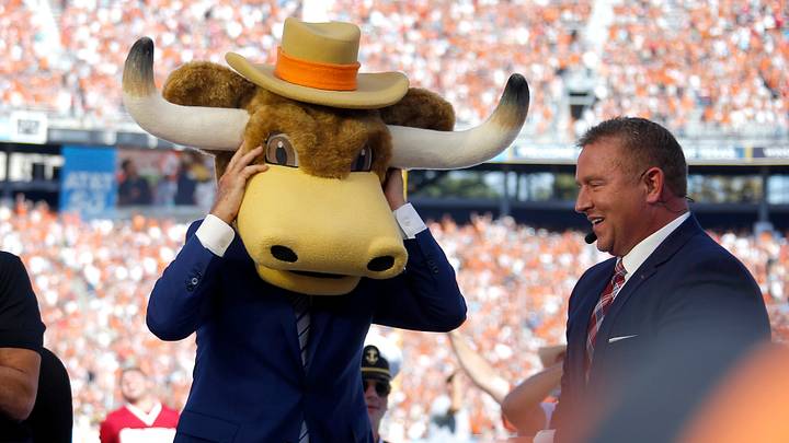 Lee Corso picks Texas to win as Kirk Herbstreit laughs during ESPN's College GameDay