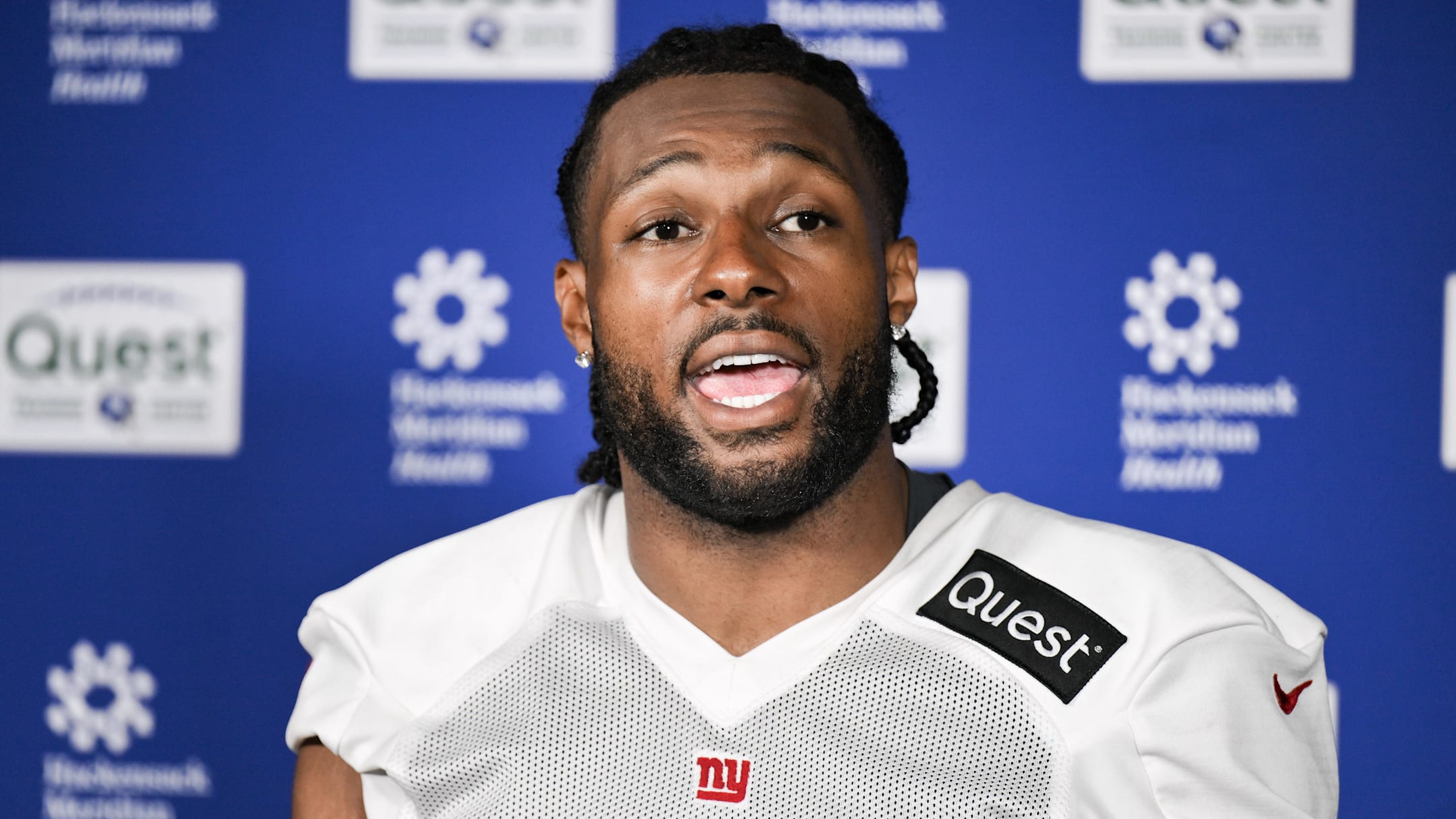 Giants star becomes collateral damage in off-the-rails NBA-style trade proposal