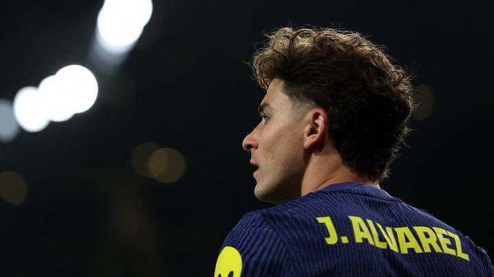 Real Madrid hat ein Mega-Angebot für Julian Alvarez verkündet Real Madrid hat ein Mega-Angebot für Julian Alvarez verkündet