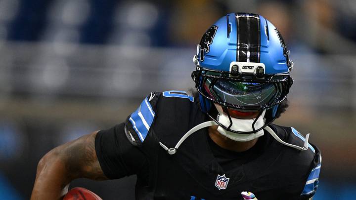 Oct 25, 2026; Detroit, Michigan, USA; Detroit Lions running back Jahmyr Gibbs (0) enter the field for warm up against the Green Bay Packers at Ford Field. Mandatory Credit: Lon Horwedel-Imagn Images Oct 25, 2026; Detroit, Michigan, USA; Detroit Lions running back Jahmyr Gibbs (0) enter the field for warm up against the Green Bay Packers at Ford Field. Mandatory Credit: Lon Horwedel-Imagn Images