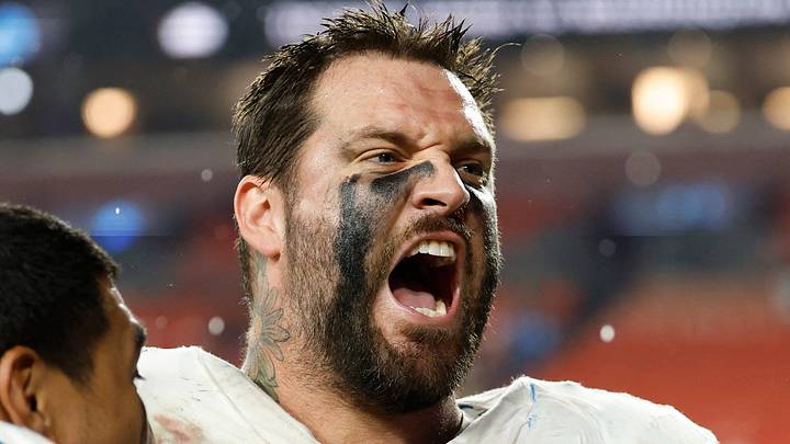 Offensive tackle Taylor Decker Offensive tackle Taylor Decker