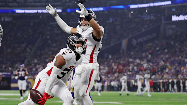 Atlanta Falcons safety Xavier Watts Atlanta Falcons safety Xavier Watts