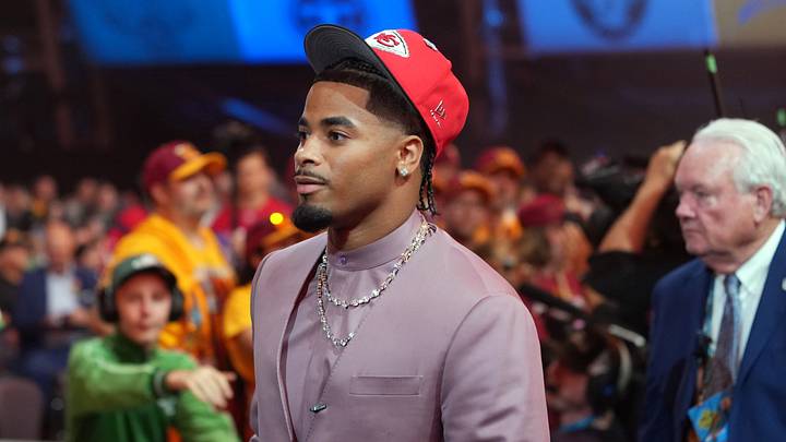 Apr 23, 2026; Pittsburgh, PA, USA; LSU Tigers defensive back Mansoor Delane is selected by the Kansas City Chiefs as the number six pick during the 2026 NFL Draft at Acrisure Stadium. Mandatory Credit: Kirby Lee-Imagn Images Apr 23, 2026; Pittsburgh, PA, USA; LSU Tigers defensive back Mansoor Delane is selected by the Kansas City Chiefs as the number six pick during the 2026 NFL Draft at Acrisure Stadium. Mandatory Credit: Kirby Lee-Imagn Images