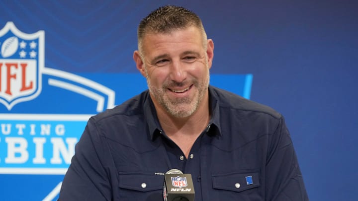 Feb 25, 2025; Indianapolis, IN, USA; New England Patriots coach Mike Vrabel speaks during the NFL Scouting Combine at the Indiana Convention Center. Mandatory Credit: Kirby Lee-Imagn Images Feb 25, 2025; Indianapolis, IN, USA; New England Patriots coach Mike Vrabel speaks during the NFL Scouting Combine at the Indiana Convention Center. Mandatory Credit: Kirby Lee-Imagn Images