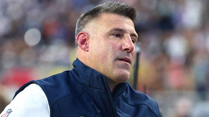 Feb 8, 2026; Santa Clara, CA, USA; New England Patriots head coach Mike Vrabel leaves the field at halftime against the Seattle Seahawks in Super Bowl LX at Levi's Stadium. Mandatory Credit: Mark J. Rebilas-Imagn Images Feb 8, 2026; Santa Clara, CA, USA; New England Patriots head coach Mike Vrabel leaves the field at halftime against the Seattle Seahawks in Super Bowl LX at Levi's Stadium. Mandatory Credit: Mark J. Rebilas-Imagn Images