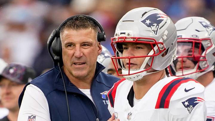Mike Vrabel and Drake Maye