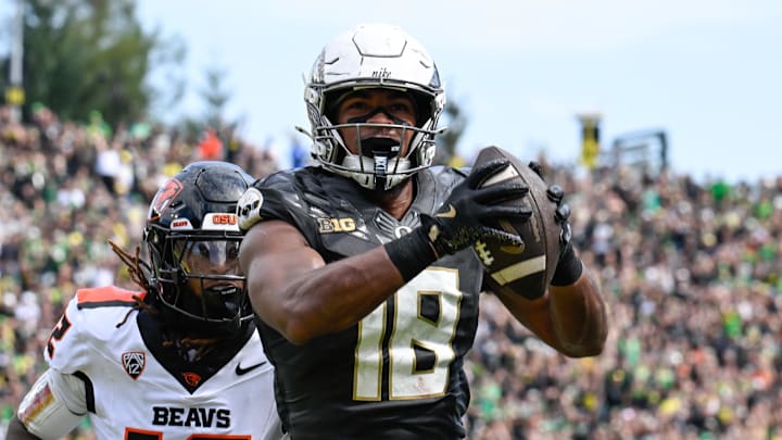 Oregon Ducks tight end Kenyon Sadiq Oregon Ducks tight end Kenyon Sadiq