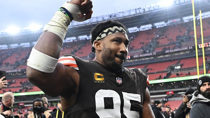 Dec 28, 2025; Cleveland, Ohio, USA; Cleveland Browns defensive end Myles Garrett (95) exits the field after the game against the Pittsburgh Steelers at Huntington Bank Field. Mandatory Credit: Ken Blaze-Imagn Images Dec 28, 2025; Cleveland, Ohio, USA; Cleveland Browns defensive end Myles Garrett (95) exits the field after the game against the Pittsburgh Steelers at Huntington Bank Field. Mandatory Credit: Ken Blaze-Imagn Images