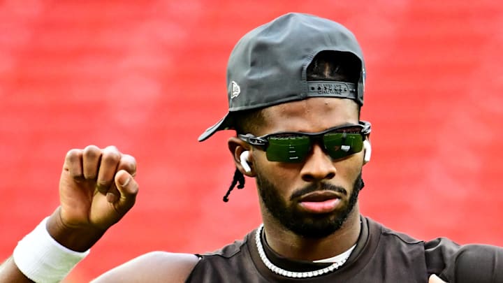 Cleveland Browns quarterback Shedeur Sanders warms up before the game against the San Francisco 49ers.