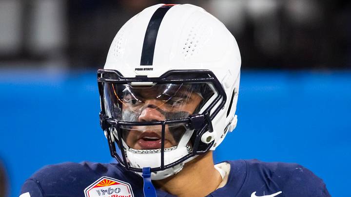 Dallas Cowboys offensive lineman Drew Shelton playing for the Penn State Nittany Lions. 