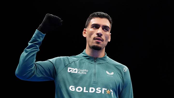 Super middleweight boxing contender Hamzah Sheeraz Super middleweight boxing contender Hamzah Sheeraz