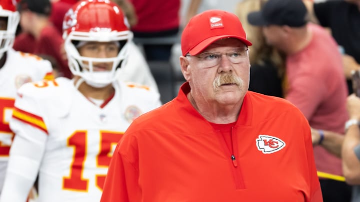 Aug 9, 2025; Glendale, Arizona, USA; Kansas City Chiefs head coach Andy Reid against the Arizona Cardinals during a preseason NFL game at State Farm Stadium. Aug 9, 2025; Glendale, Arizona, USA; Kansas City Chiefs head coach Andy Reid against the Arizona Cardinals during a preseason NFL game at State Farm Stadium.