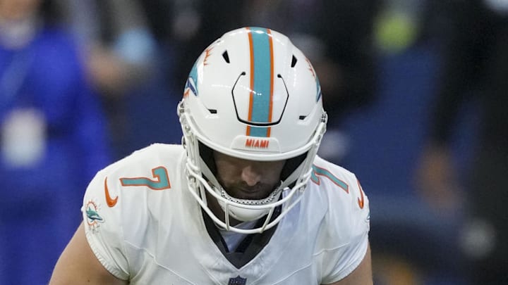 Miami Dolphins place kicker Jason Sanders