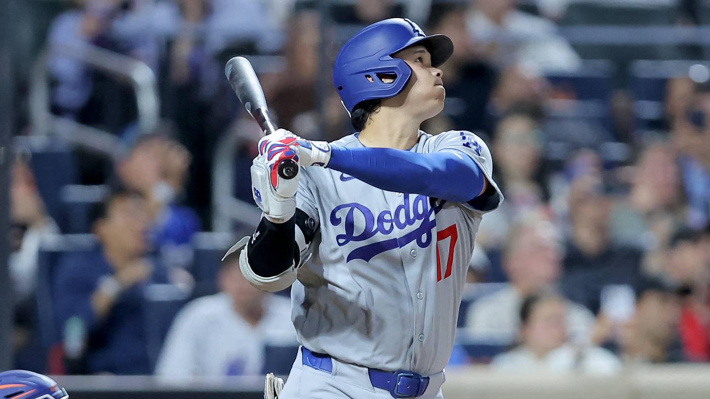 Another Shohei Ohtani injury turns up the pressure on Dodgers trade deadline