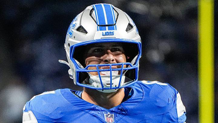 Detroit Lions tight end Sam LaPorta (87) warms up ahead of the Cleveland Browns game at Ford Field in Detroit on Sunday, Sept. 28, 2025. Detroit Lions tight end Sam LaPorta (87) warms up ahead of the Cleveland Browns game at Ford Field in Detroit on Sunday, Sept. 28, 2025.