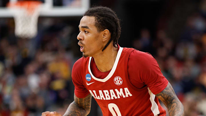 Mar 27, 2026; Chicago, IL, USA; Alabama Crimson Tide guard Labaron Philon Jr. (0) controls the ball in the first half against the Michigan Wolverines during a Sweet Sixteen game of the Midwest Regional of the men's 2026 NCAA Tournament at United Center. Mar 27, 2026; Chicago, IL, USA; Alabama Crimson Tide guard Labaron Philon Jr. (0) controls the ball in the first half against the Michigan Wolverines during a Sweet Sixteen game of the Midwest Regional of the men's 2026 NCAA Tournament at United Center.