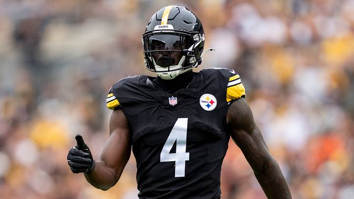 Pittsburgh Steelers wide receiver DK Metcalf Pittsburgh Steelers wide receiver DK Metcalf