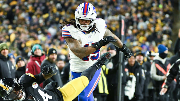 Pittsburgh Steelers running back Kenneth Gainwell (14) is tackled out of bounds by Buffalo Bills linebacker Shaq Thompson (45) during the second quarter at Acrisure Stadium. Pittsburgh Steelers running back Kenneth Gainwell (14) is tackled out of bounds by Buffalo Bills linebacker Shaq Thompson (45) during the second quarter at Acrisure Stadium.